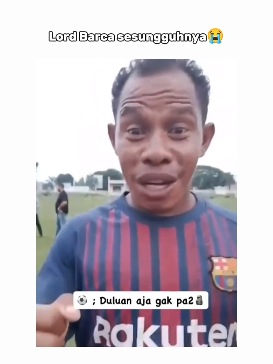Terlalu jos sampai bola kau tinggal itu pakde #funnyvideos #memestiktok #repost #barcelona #asupanmeme #xyzbca 