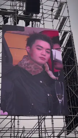 Bắt trọn khoảnh khắc dễ thương của cp Hieuan 😍. Ai ở đó mà hú hét dữ dội như t không 🥵 #hieuan #hieuthuhai #negav #concertatshday6 #concertatshhanoi #viral