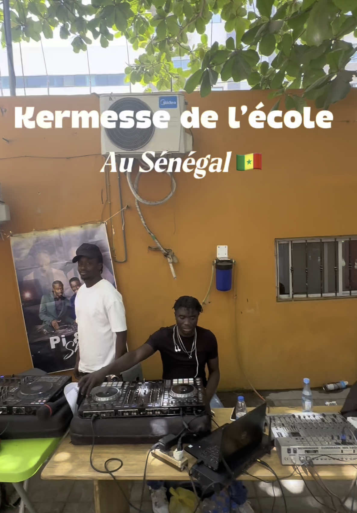 Cette école est incroyable !   Une kermesse de qualité ✨🇸🇳 @ibm.montessori  #senegal #senegalaise_tik_tok #dakar #afrique 