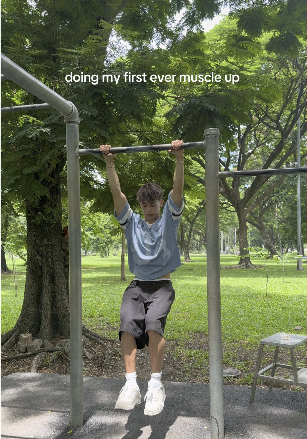 I know it wasn’t like both arms at the same time but imma count it 