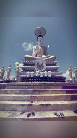 មិត្តនៅតែជាមិត្ត...ប៉ុន្តែឥឡូវដោយសារតែ យើងខំកសាងអនាគតទើបមិនសូវបានជួបជុំគ្នាដូចមុន 🖤👬🏻#friend 