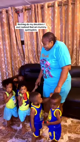 Nothing do my shoulders I just realized that am no longer barren#goviral #fypシ゚viral #fypシ #tiktoktwins #familytime #mummyof5angels #greatfulheart #mama5babies 