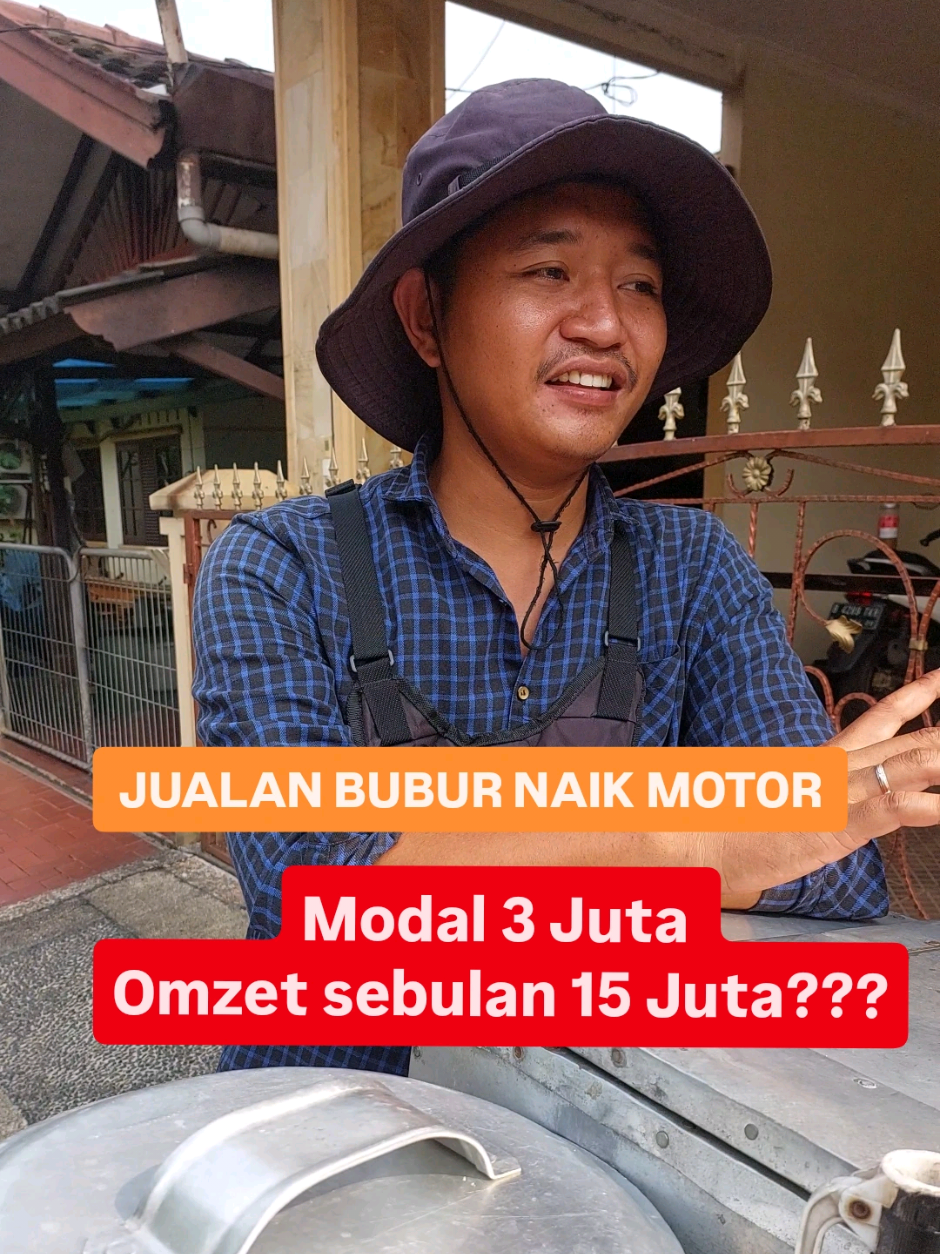 Namanya Amar, biasa dagang di perumahan kawasan Bekasi & Jaktim.  Modal gerobak Rp3 juta + motor pribasi, jualan bubur keliling. Gak ada sewa usaha, modal bensin aja & HEMAT! Belanja harian Rp250 ribu udah termasuk bensin, bisa produksi 100 porsi & rata2 sehari laris 50 porsi. Kebayang dong kalau weeken bisa 100 porsi, omzet 15 jutaan mah dapet! Harga bubur cuma Rp13 ribu. Lumayan banget buat yang pengen cari cuan tiap hari! #ideusaha #jualanbubur #cuanharian #usahauntung #usahakecil #beranimulai #beranimulaiusaha 
