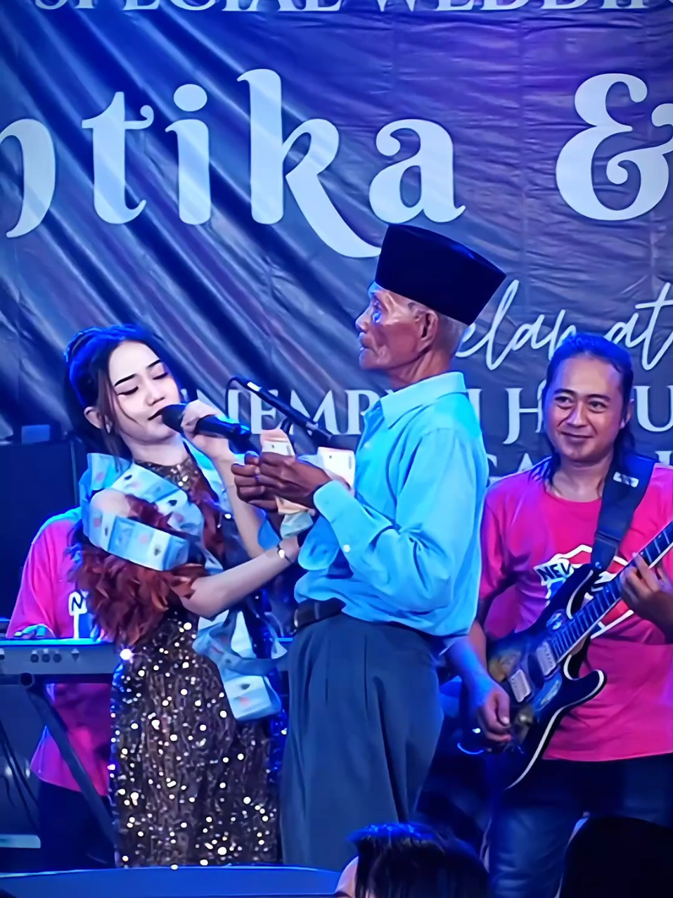 Mbah Kung Makin Tua Makin Jadi 😬 #rgs #saweran #viral #fyp 
