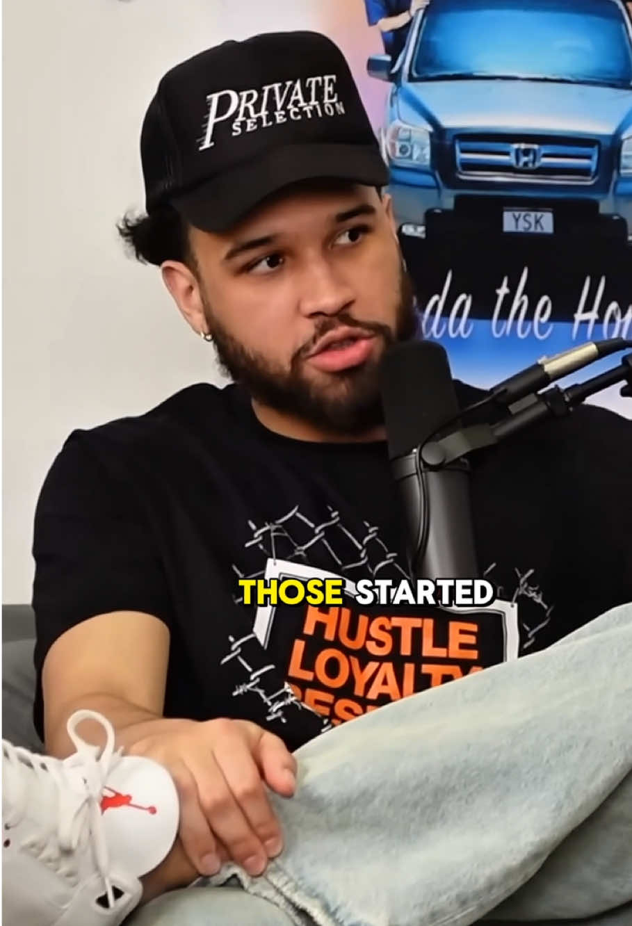 Peyton is a LIAR  #youshouldknow #youshouldknowpodcast #podcast #podcastclips 