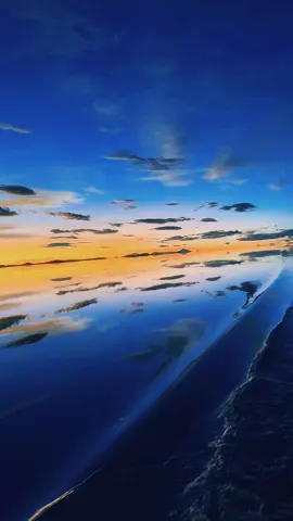 Salar de uyuni🇧🇴.                                   #salardeuyuni #bolivia🇧🇴 #uyuni #sunsetlover #fyp #fouryou #travel 