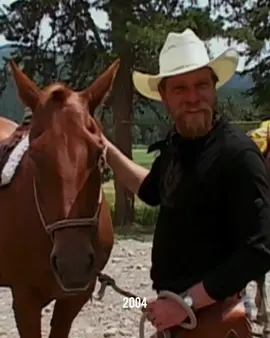 long way round vs long way home 🐴 #ewanmcgregor #ewanmcgregoredit #ewanmcgregoredits #ewanmcgregorfan #horses #horse #motorcycle #appletv #motorcycle #docuseries #edit #throwback #thenvsnow #longwayseries #longwayround #longwayhome #fyp 