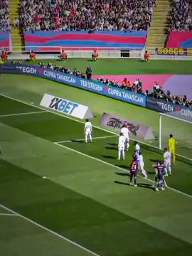 Gol do Eric Garcia 