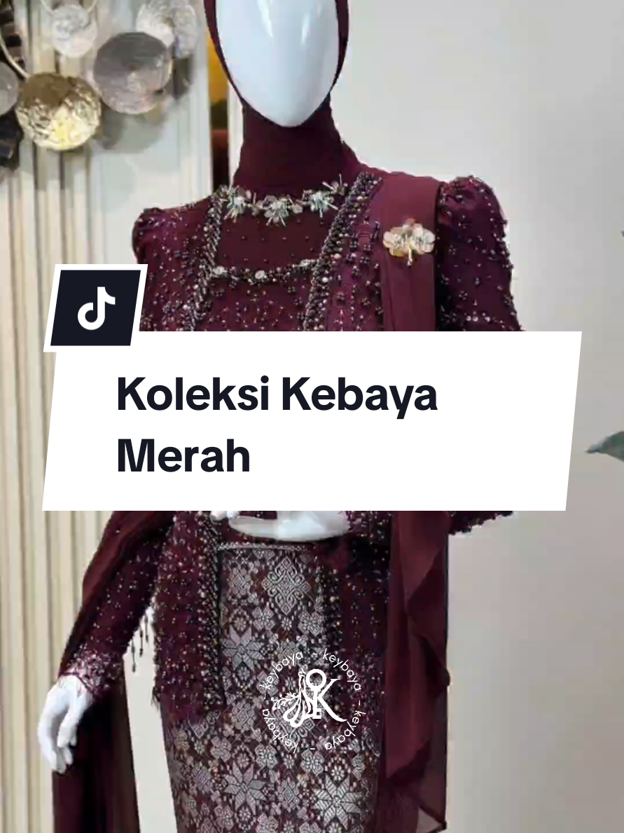 “Berani Tampil Elegan dengan Nuansa Merah” Merah bukan sekadar warna. Ia simbol keberanian, kekuatan, dan keanggunan. Di Keybaya, kami merangkum tiga pesona dalam satu video: Merah cerah yang menawan, Maroon yang klasik, dan Burgundy yang berkelas. Semua koleksi ini cocok untuk kamu yang ingin tampil standout tapi tetap anggun, baik saat wisuda, lamaran, prewed, atau acara formal lainnya. Kami percaya, setiap warna punya cerita. Dan warna merah—dalam segala gradasinya—selalu menciptakan kesan kuat dan tak terlupakan. Semua kebaya di video ini tersedia dalam ukuran beragam, termasuk big size dengan LD hingga 110 cm. Beberapa bisa dipakai oleh hijab maupun non-hijab. Catatan penting: Karena slot sewa sangat terbatas dan beberapa warna hanya ready 1 pcs saja, mohon reservasi fitting dan sewa melalui appointment. Lokasi kami di Kota Malang. Hubungi kami di WhatsApp: 0823-3777-7509 Kami akan bantu proses fitting, resize, hingga styling warna yang sesuai dengan kebutuhanmu. Terima kasih untuk semua klien yang sudah percaya, bahkan sebelum kami punya galeri sendiri. Semoga setiap kebaya yang kamu pakai bisa menemani momen paling indah dalam hidupmu. #kebaya #sewakebaya #kebayawisuda #kebayalamaran #kebayaprewedding #kebayafoto #kebayafancy #kebayaelegan #kebayamerah #kebayamaroon #kebayaburgundy #kebayapremium #kebayamalang #sewakebayamalang #kebayamodern #kebayahijab #kebayanonhijab #kebayaterbaru #kebayaupdate #kebayabigsizemalang #kebayaldbesar #keybaya #kebayawarnamerah #kebayacantik #kebayatrend2025 #sewakebayaterpercaya