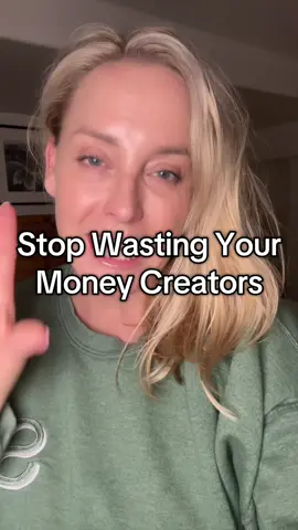 Stop wasting your money on terrible ring lights. #ringlight #ringlightforcontentcreators #bestringlightforvideos #professionallighting #upgradeyourlightinggame #ringlightformakeup 
