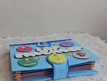 Hermoso proyecto escolar lapbook de las emiciones. #lapbo #proyectoes #intesamente2 #foamy #manualidades 