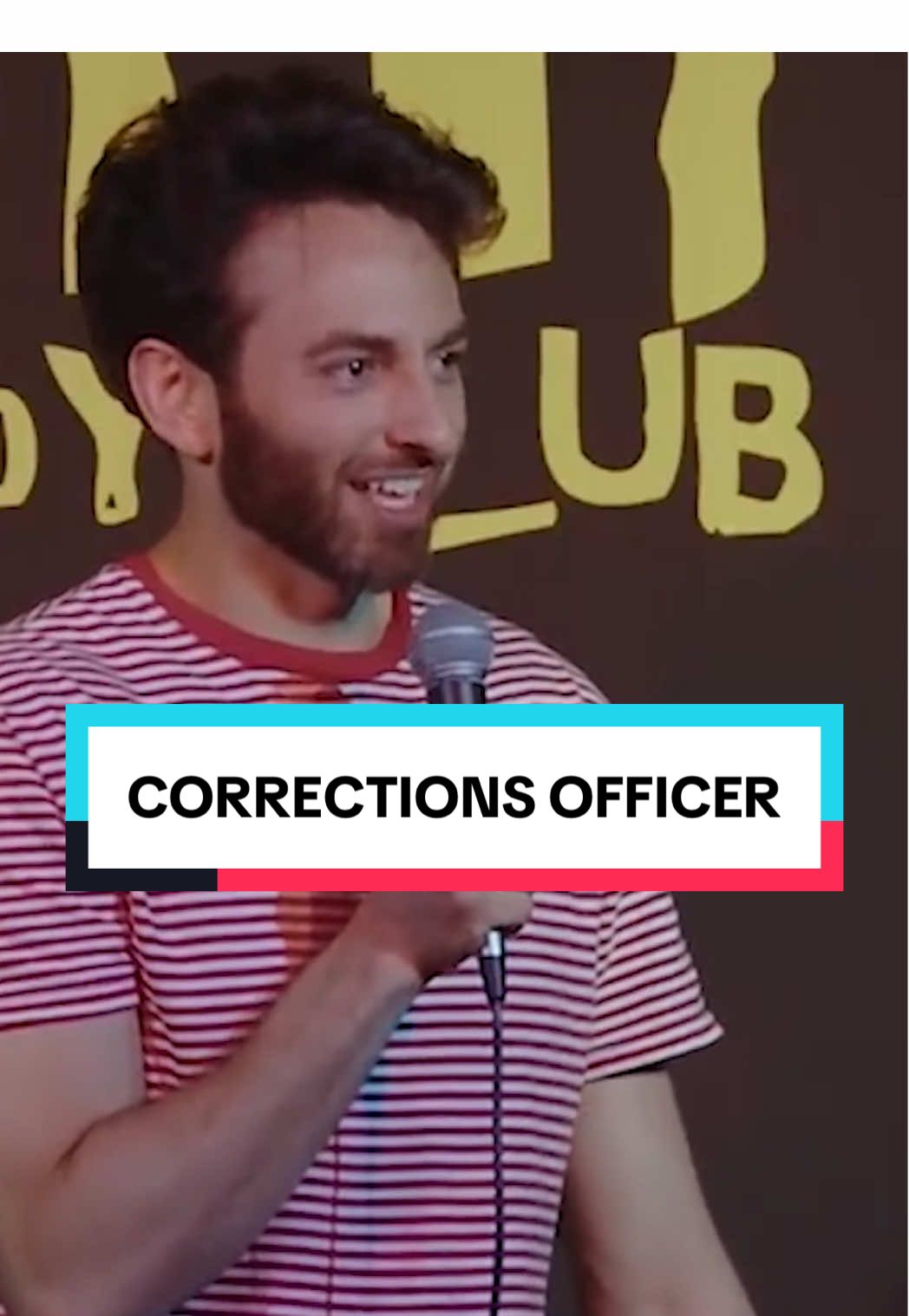 Corrections officer on steroids got jumped 👮🏻‍♀️🔪🤣 #standupcomedy #correctionsofficer #crowdwork #comedy #funny
