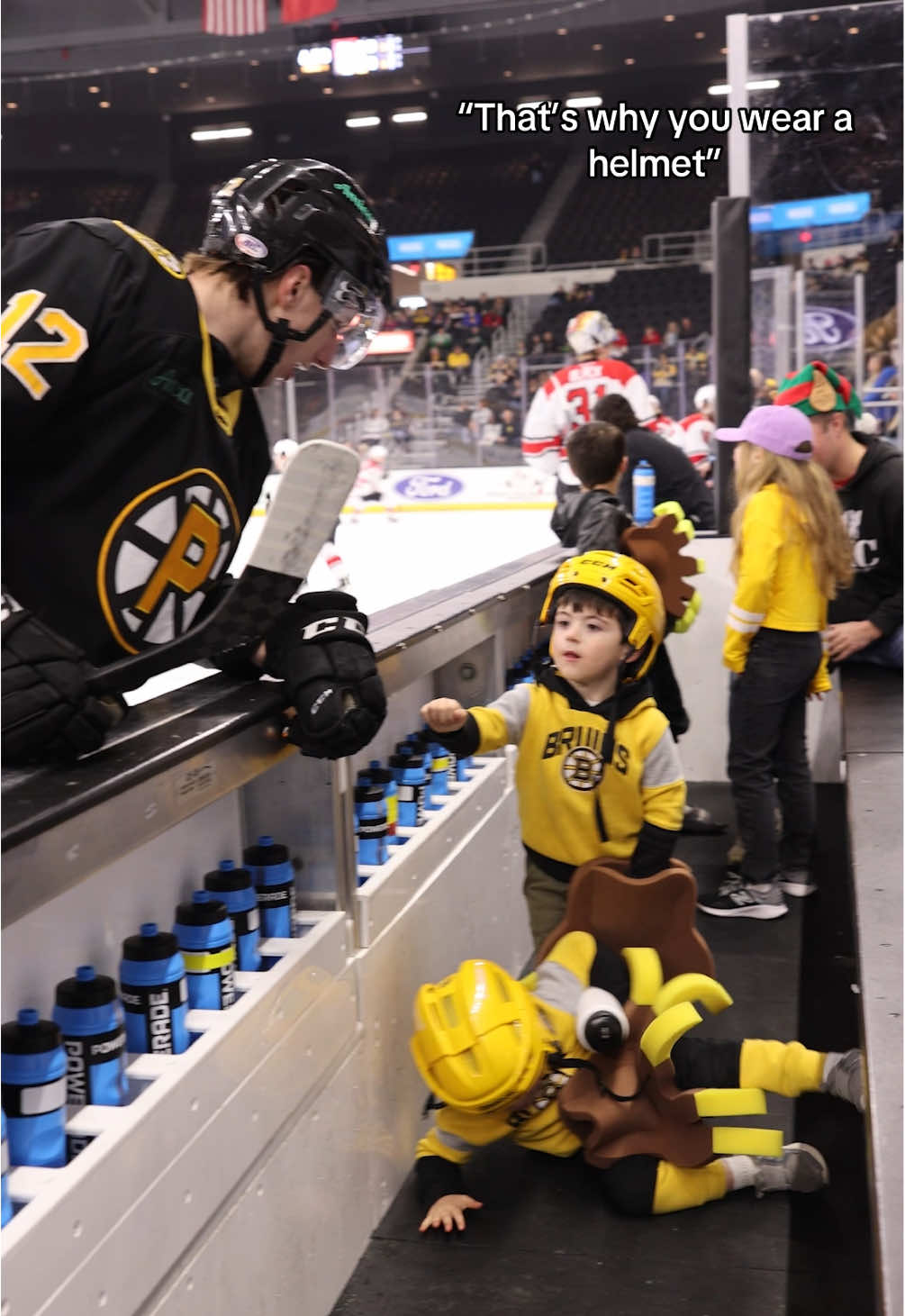 The fist bump was totally worth it.  #hockey #hockeyfan #kid 