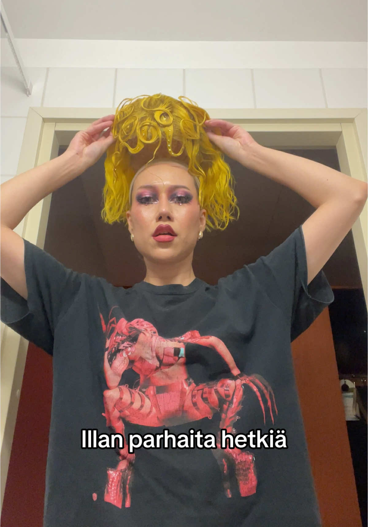 *cheek-äänellä* tukka irti #hiukset 