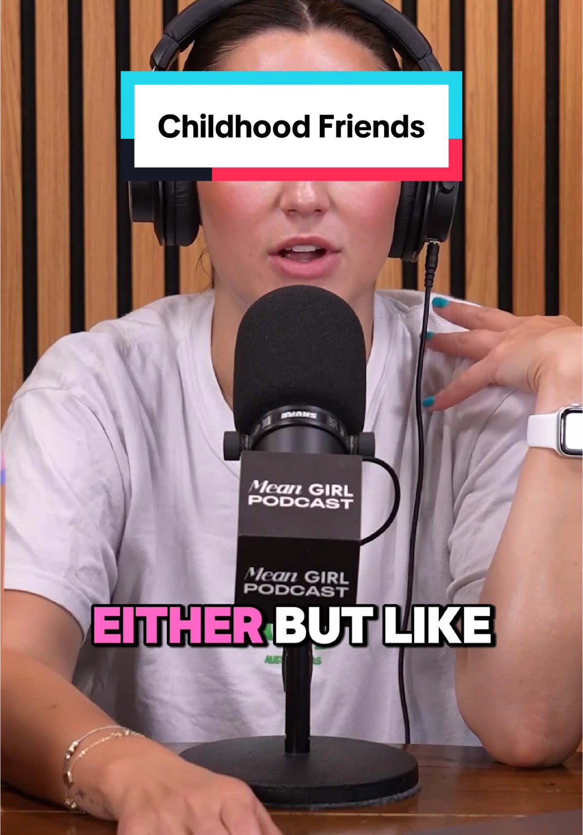 Is anyone else still close with your childhood friends?? #meangirlpod #friends #childhood #childhoodfriends 