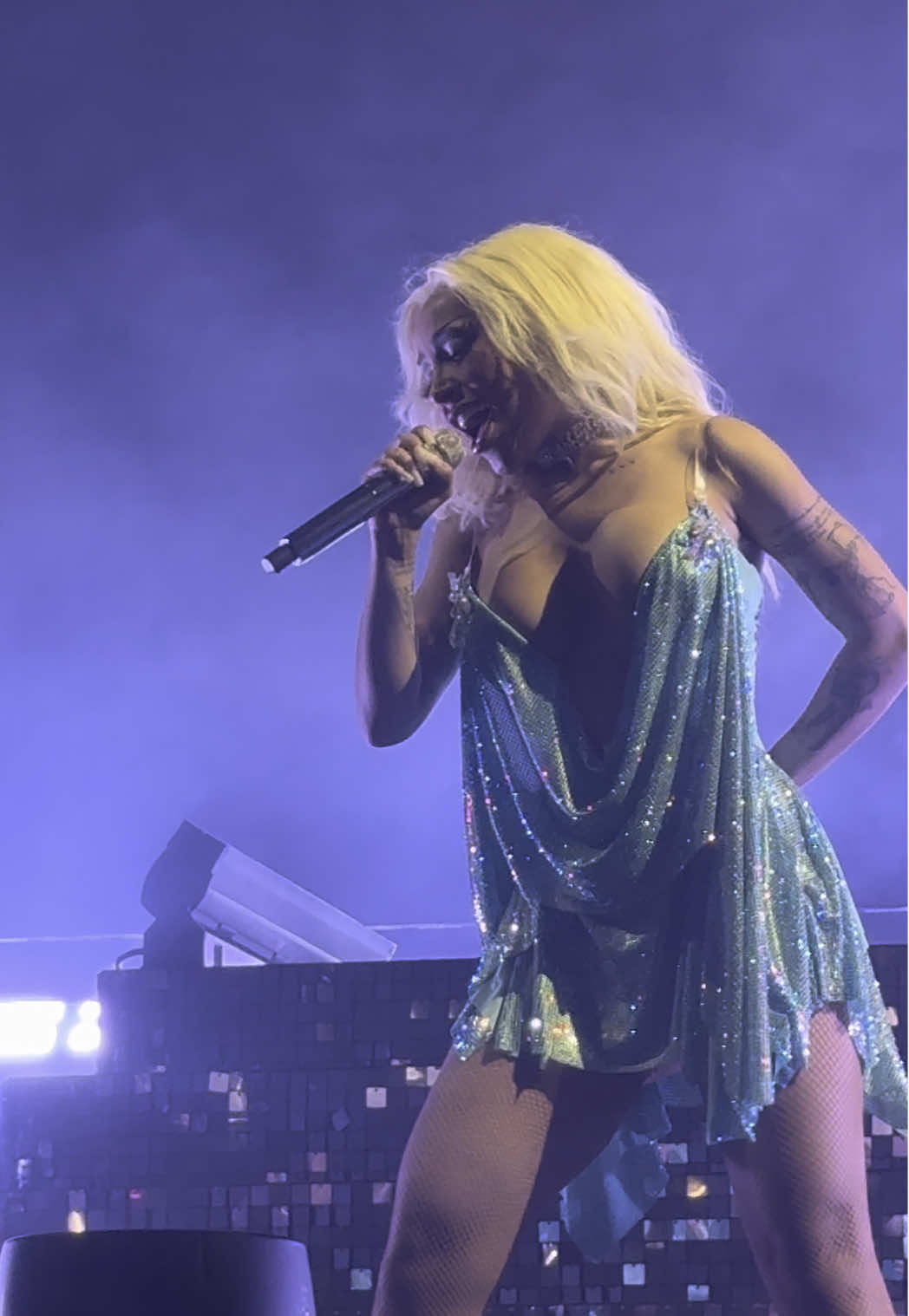 Doja Cat performing Agora Hills last night in Huntington Beach California. Everyone was singing their hearts out! She was genuinely happy. Love you @Doja Cat #dojacat #doja #concert #livemusic #wangotango #fyp #fypシ #viral 