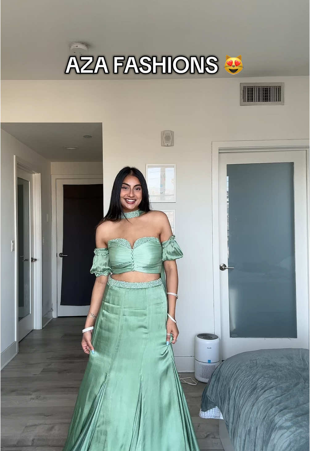 CAN U GUESS THIS SONG?🤔🤩✨ @Aza Fashions  #singing #singingchallenge #musicaleartest #bollywoodchallenge #bollywoodsong #arijitsingh #challenge #trend #music #indiangirl #indiansinger #guessthesong #bollywood #azafashions 
