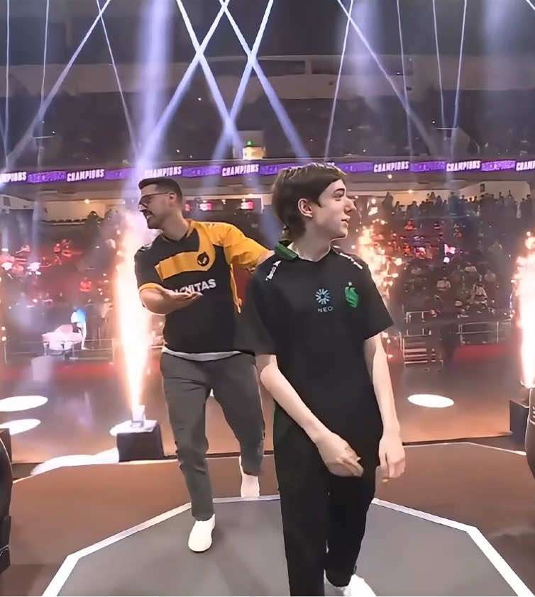 wait the end for the last one ☠️ | mongraal last place is sad 🙏 #proam #fortnite #nickeh30 #queasy #kami #zemie #cooper #aussie #peterbot #proamleaderboard 