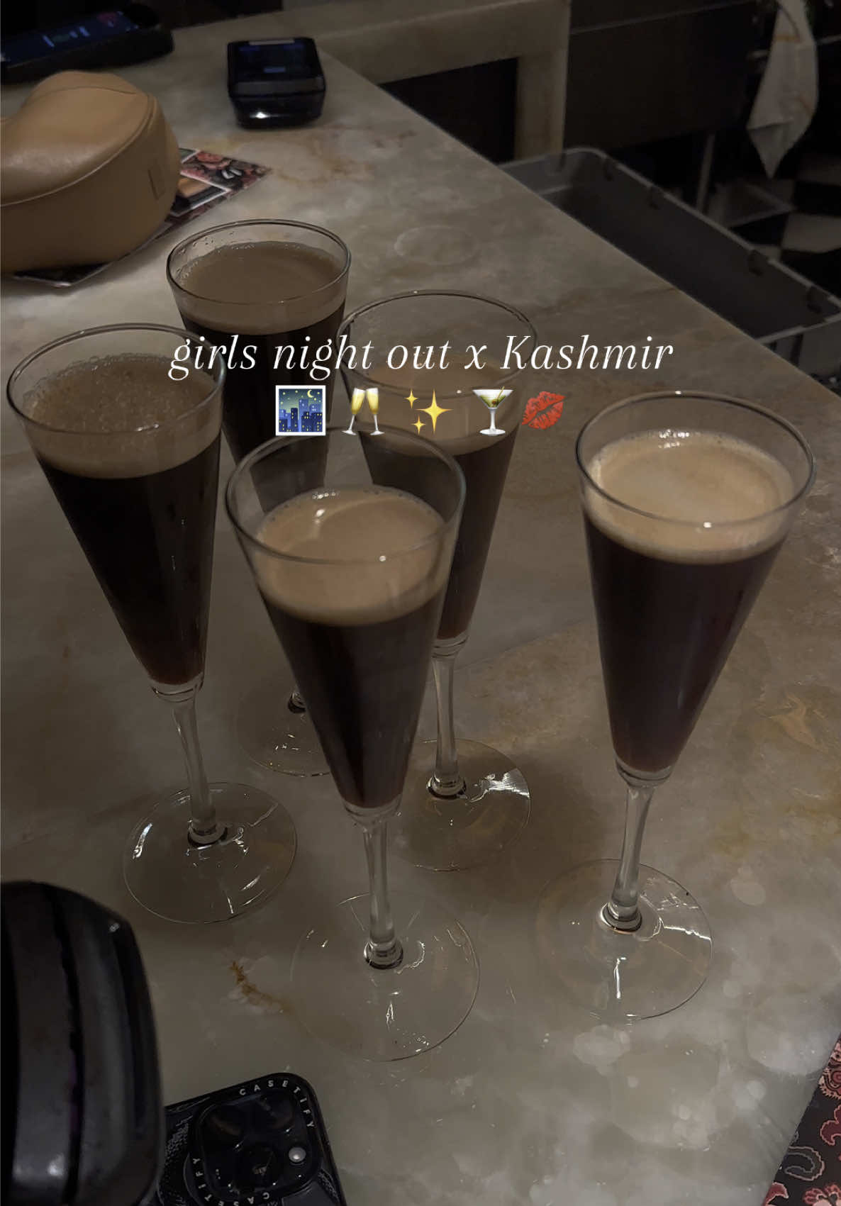 Your sign to visit Kashmir on your next girls night!!! Love a cocktail lounge with fun music 🤎 #fyp #chicago #girlsnight #cocktailloungebar 