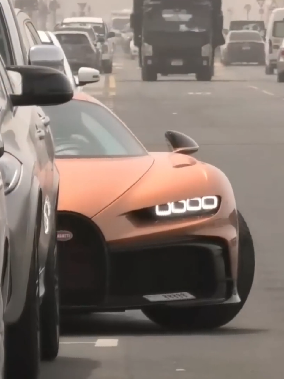 Bugatti town. #car #cars #carcommunity #Motorsport #automotive #automobile #supercars #fy #fyp #money #bugatti #dubai #rich #hypercars 