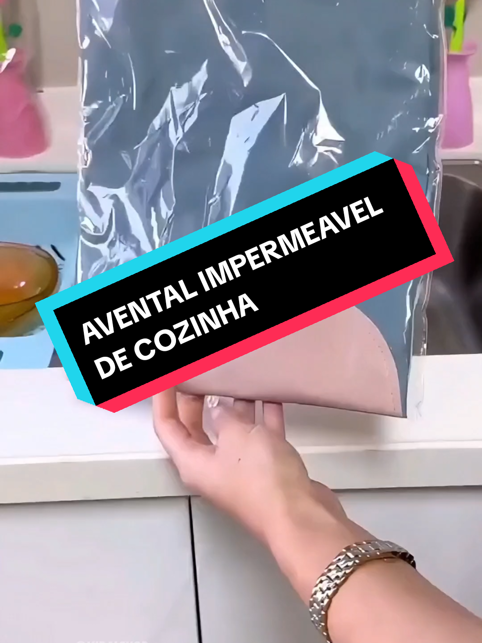 AVENTAL DE COZINHA IMPERMEÁVEL! #utensiliosdecozinha #cozinha #aventaldecozinha #tiktokshop #vendasonline #viralshoptiktok #fypp #f #joinvilletiktok #joinvillescbrasil #tiktokshopbrasil 