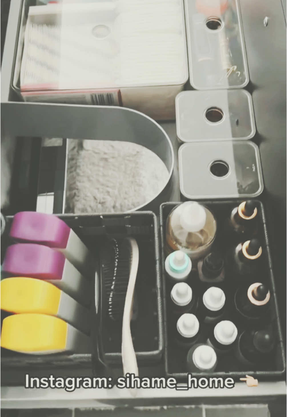 ASMR organizing/restocking#fyp #fypシ #explore #creatorsearchinsights #viralvideo #trending #restock #organization #asmr #fridgeorganization #fridge 