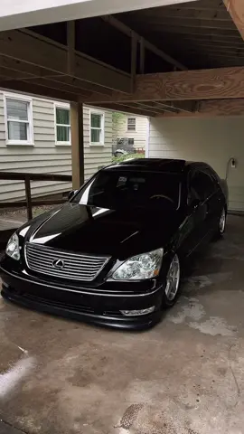 Slow process but coming along  #ls430 #lexus #vip#bagged 