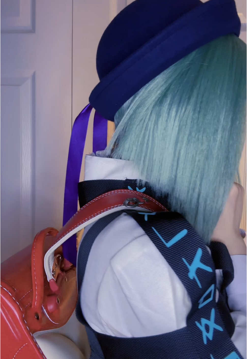 Don’t look at me with those eyes or whateva #milgram #milgramcosplay #milgramproject #milgramprojectcosplay #amanemomose #amanemomosecosplay #momoseamane #deco27 #fyp #cos #coser #foryou 