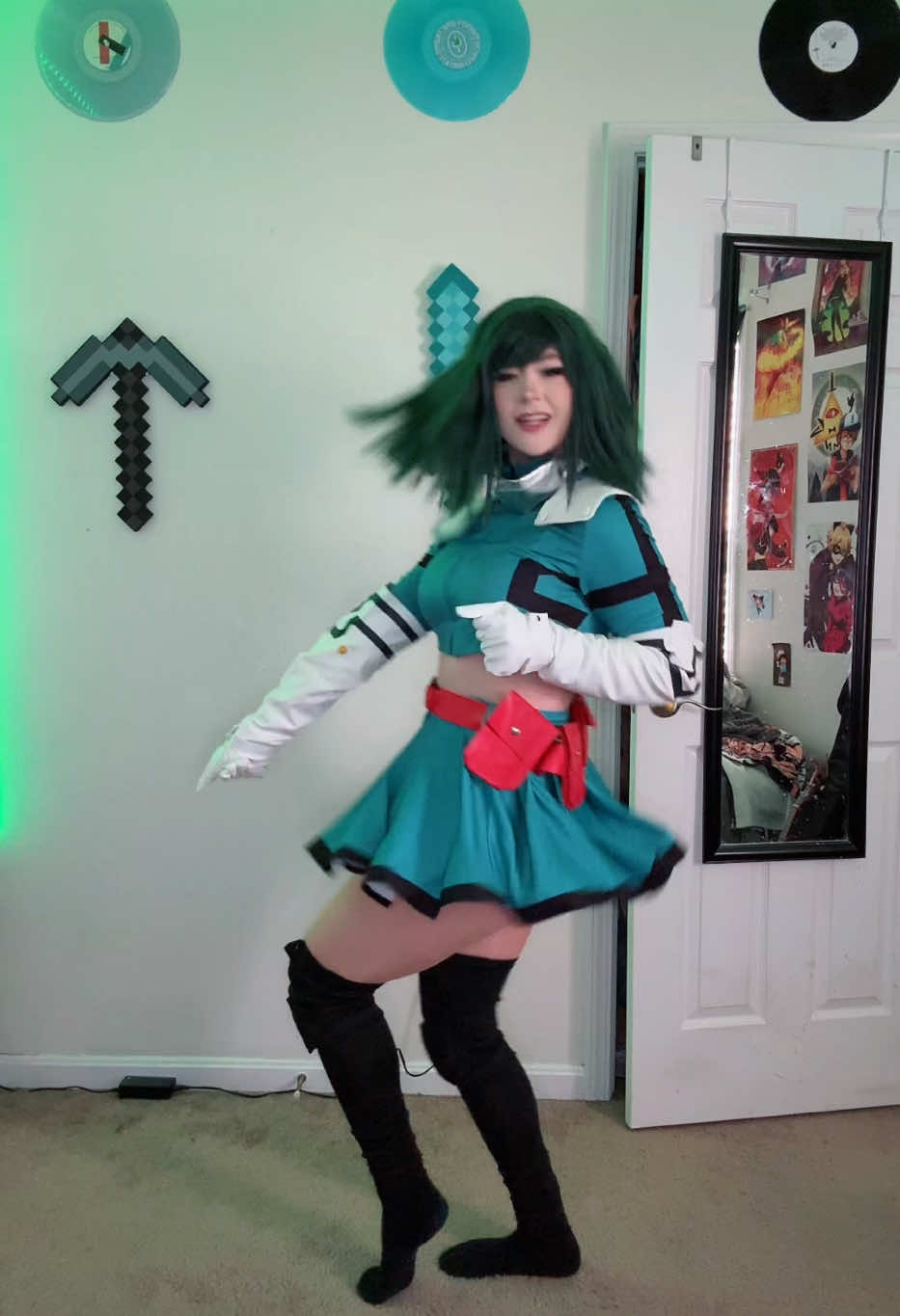its been 10 months since I first watched mha and its still brainrotting me❤️ #myheroacademia #bnhacosplay #deku #dekucosplay #izukumidoriya #cosplaydance #animedance #fyp 