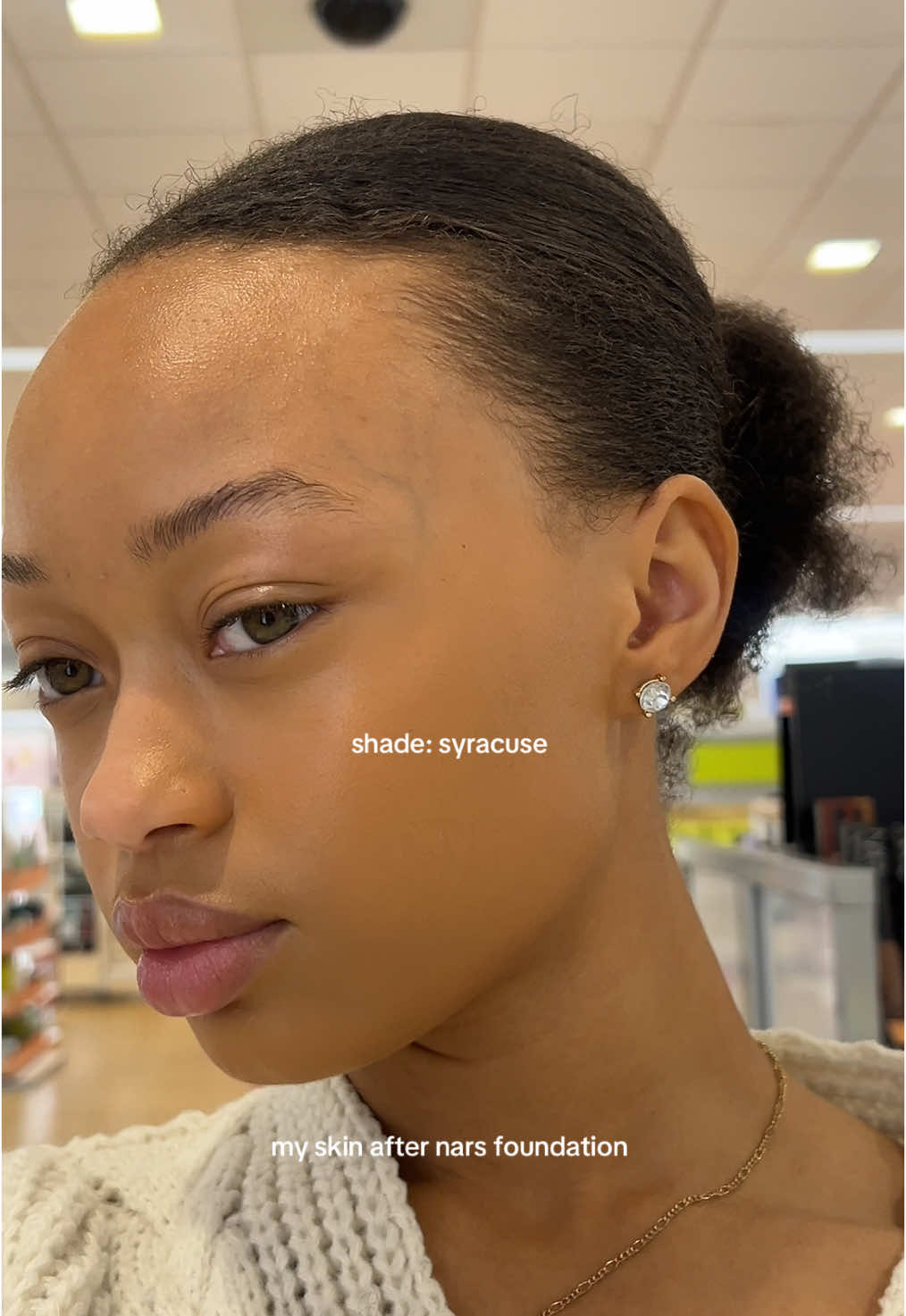 The @NARS Cosmetics Full Coverage foundation is teaaa 🤌🏼I’d love to add foundation to my routine, however I’m unsure if I prefer a warm undertone or perfect light toned match 🫠