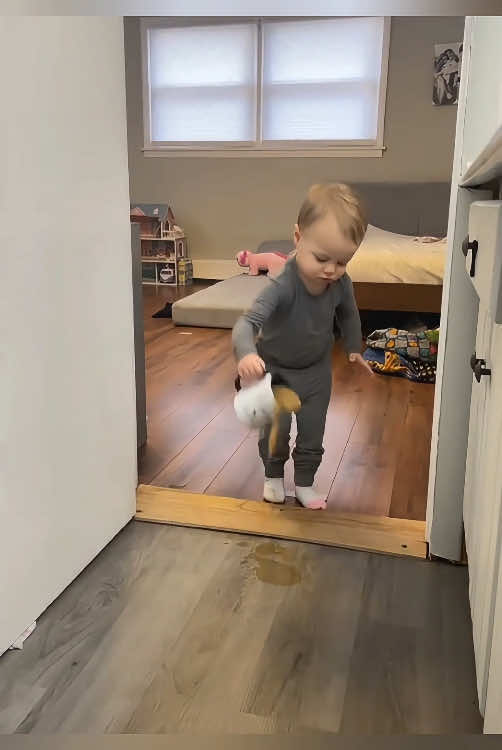 Funny baby😂😅#funny #haha #usa #interestingly #joyful #video #laughter #mischievous 