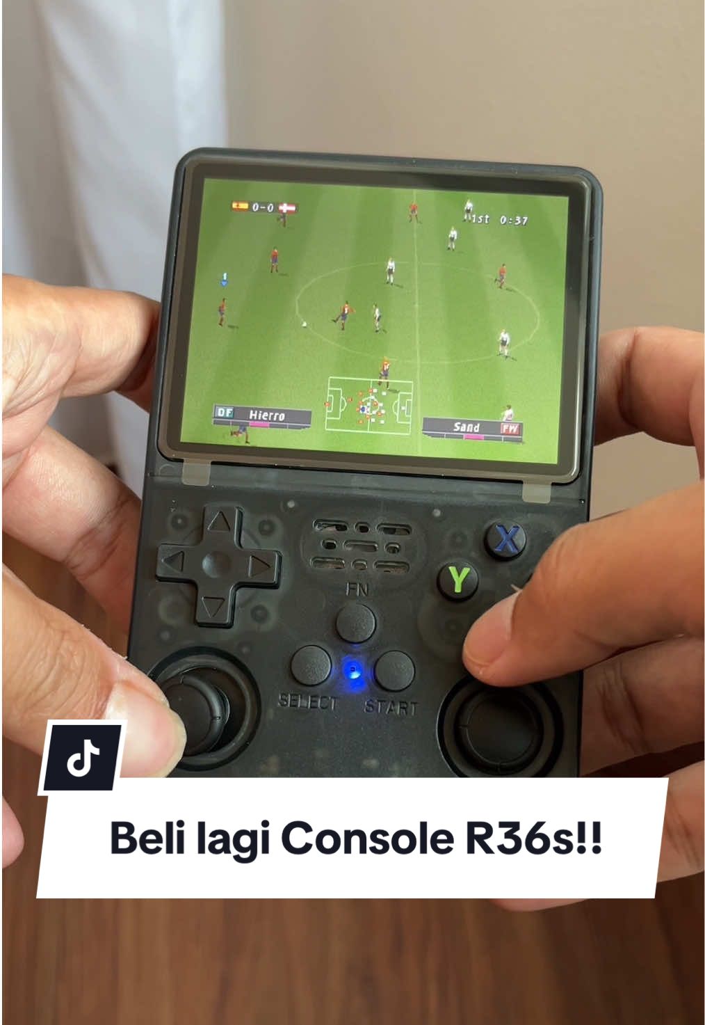 Gak kapok akhirnya beli lagi coba console mini R36s yg isi gamenya banyak banget plus sudah bs emulasikan ribuan game dari game retro hingga game psp. Harga console r36s ini worth to buy banget! #console #r36s #miniconsole #emulatorgames 