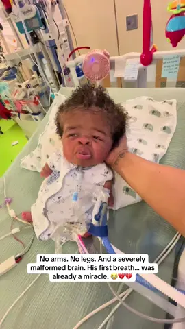 💔😭 #baby #mother #son #labor #hospital #babyboy #daddy 