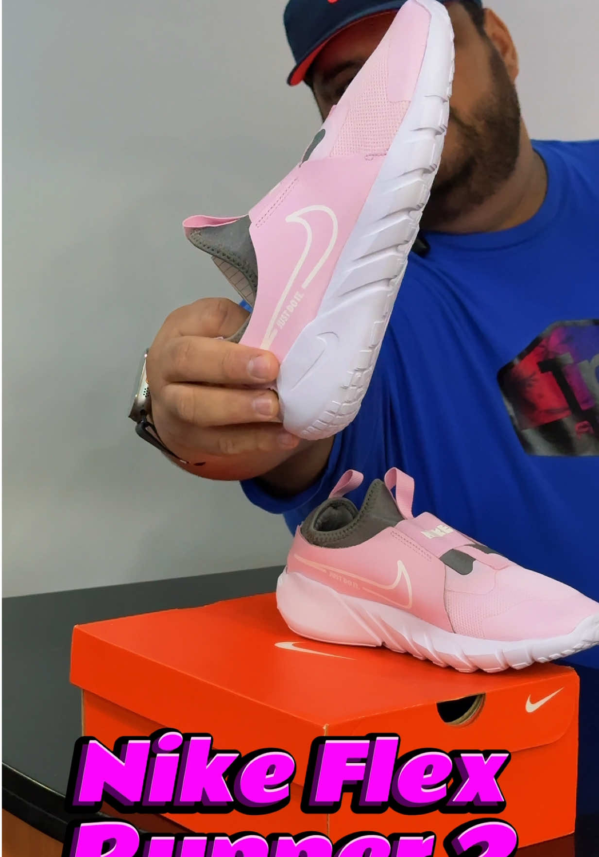 En este nuevo segmento de “Aprende con Gerson” te presentamos las Nike Flex Runner 2 que más tenemos disponibles en @Roda & Sport  #nike #calzado #runner #tienda #ventas 