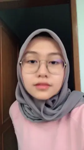 ekspresinya enak banget🤤 #asupantbrt #tbrt #nasikfc #hijab #hijabpulen #fypage #fyp #fyppppppppppppppppppppppp 