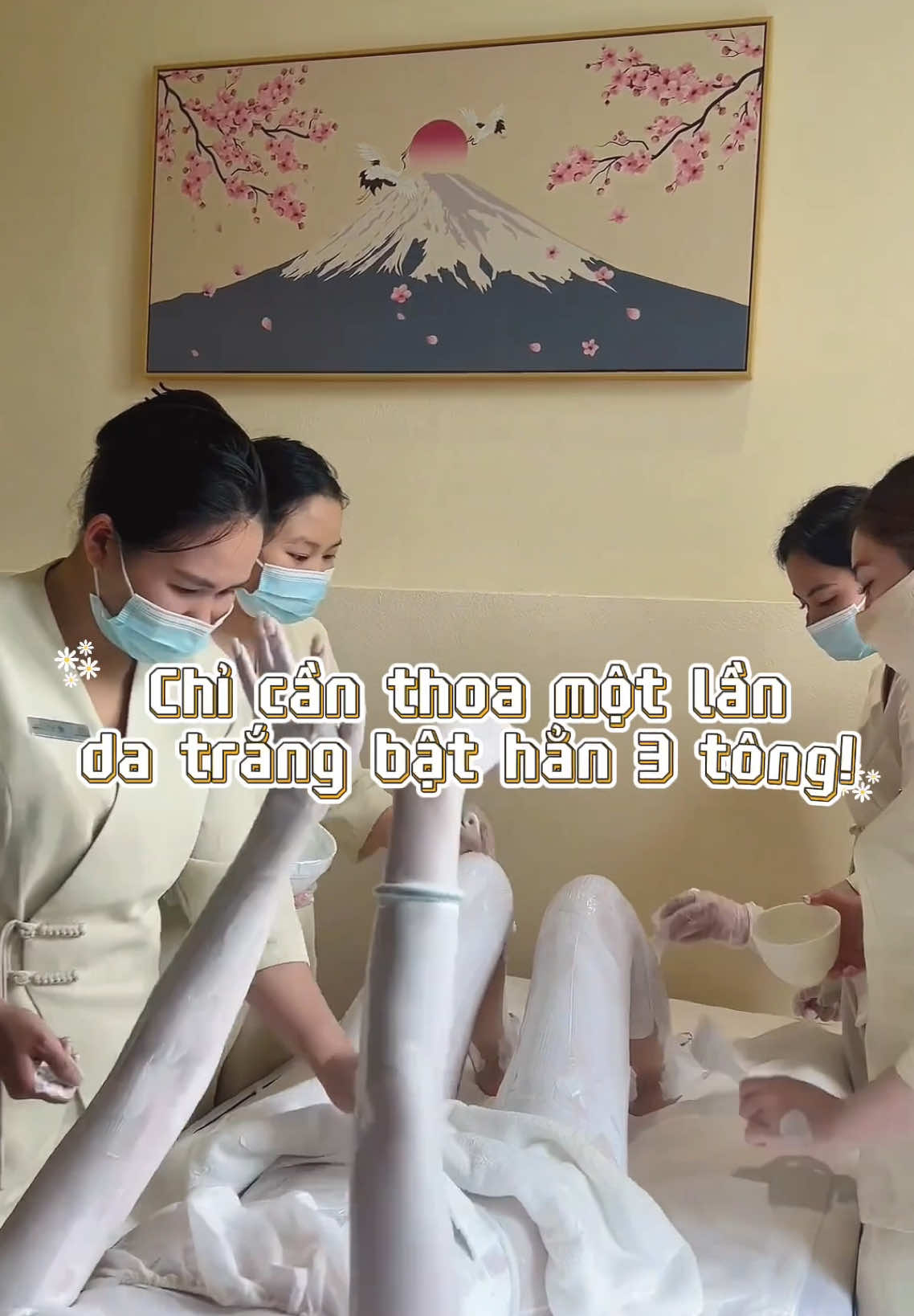 Trắng tức thì sau 1 lần bôi #skincare #chill #chamsocda #chamsoc #trend #duongtrang #viral #relax #viraltiktok #vietnam #trangda #dadep #skincareroutine #videoviral #da #phuchoi 