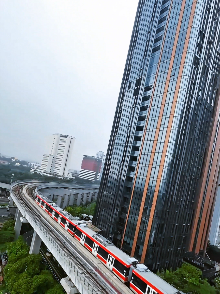 LRT Jabodebek Let's go  📍 Setiabudi - Jakarta 🇮🇩 #dronevideo #cinematicvideo #fpv #dronelife #citylife #jakarta #videoestetic #explorejakarta #infojakarta 