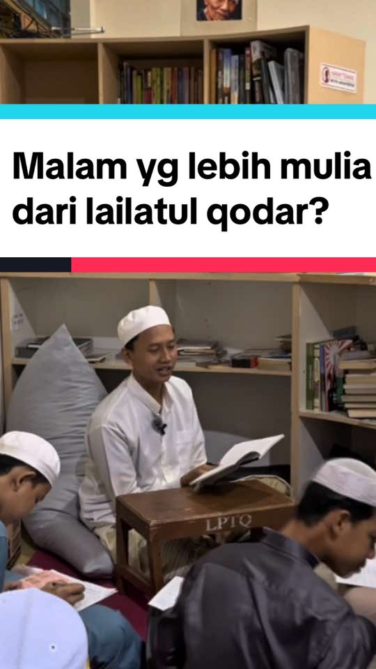 Syaikh Yusuf bin Ismail an-Nabhani berkata :  ليلة المولد الشريف أفضل من ليلة القدر، لأن ليلة المولد هي الليلة التي ولد فيها النبي صلى الله عليه وسلم، وهي سبب كل خير نالته الأمة، وليلة القدر هي الليلة التي نزل فيها القرآن، والقرآن نزل على النبي صلى الله عليه وسلم، فالمولد سبب للقرآن، والمسبب أفضل من السبب.” “Malam kelahiran Nabi yang mulia lebih utama daripada Lailatul Qadar, karena malam kelahiran adalah malam di mana Nabi SAW dilahirkan, dan itu adalah sebab segala kebaikan yang diperoleh umat. Lailatul Qadar adalah malam diturunkannya Al-Qur’an, dan Al-Qur’an diturunkan kepada Nabi SAW. Maka kelahiran Nabi adalah sebab bagi turunnya Al-Qur’an, dan sebab lebih utama daripada akibat.”(kitab jami’ karomatil awliya).  #maulidnabi #lailautulqodar #nabimuhammad 