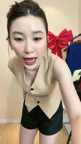 #tiktoklive #livehighlights Áo Gile cao cấp, thương hiệu VX VietNam. Chất liệu và form cực chuẩn #gile #xuhuong #thoitrangnu #fyp #gilenu #setgile #trending #phoido #setdonu #trend #viral #lamdep #mypham #vaydep 