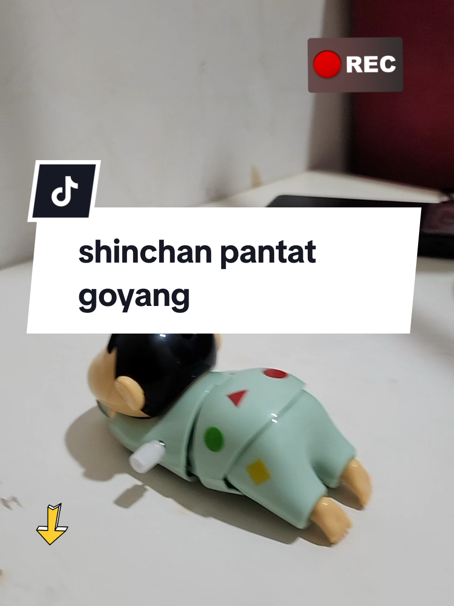 Mainan Crayon Shinchan pantat goyang goyang lucu #mainanmurah  #shinchan  #mainan  #mainananak 
