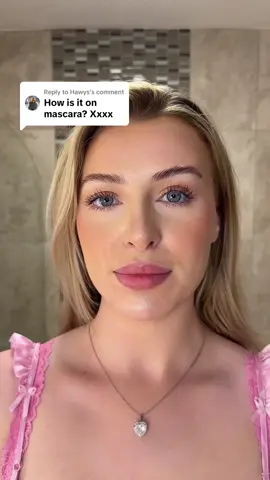 There’s no makeup that Hansies can’t tackle 🧤✨ • • • #osxbeauty #hansies #makeupremoval #skincare #beautyhack #justaddwater #gurwm #makeup 