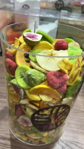 ✨ A novidade mais crocante e saudável da semana chegou! As frutas liofilizadas desembarcaram aqui na Terrana pra conquistar quem já ama os nossos legumes liofilizados... e agora pode curtir essa opção doce, prática e funcional. 🍓🍍🍌 Sem açúcar, sem conservantes e com o sabor natural preservado! Perfeitas para lanches rápidos, dietas equilibradas ou para revender com diferencial. 📦 Já disponíveis no varejo e no atacado. 💬 Consulte condições especiais pelo WhatsApp (link na bio) #FrutasLiofilizadas #SnacksNaturais #Terrana #GranelComQualidade #LancheSaudável #SemAçúcar #AtacadoEVarejo