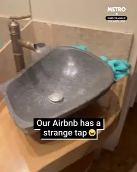 You just know whoever plumbed this in was well happy with themselves, I'd keep it! 😜  via @Metro  #plumbing #plumberlife #bathroom #funny 
