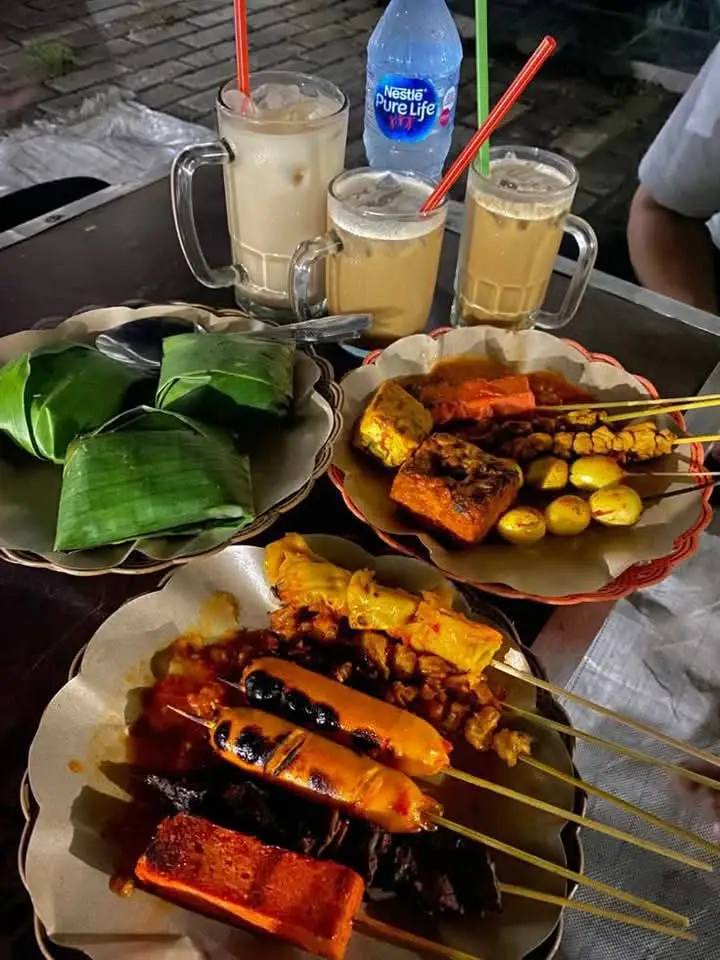 Save aja buat prank story jajan di angkringan 😁 jangan lupa bantu follow 🥰 #salingsuportyuuuk🙏🤗🥰 #fyppppppppppppppppppppppp #prankstatus #fypシ゚ #fyp #fypシ゚viral🖤tiktok #fypage #prankstatuswa #prankstatuswhattsap #storywa #prankstorywa #fypシ 