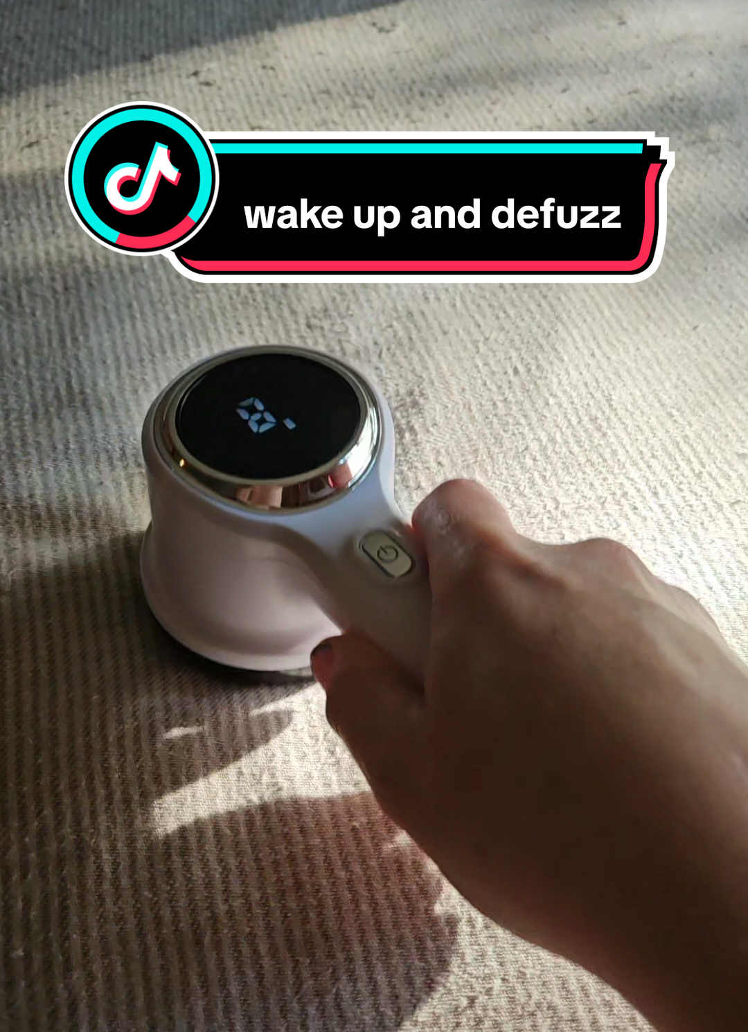 Wake up and defuzz errday @Angels USA #lintremover #fabricdefuzzer #laundrytok #tiktokcreatorpicks #ttslevelup #lint #satisfying 