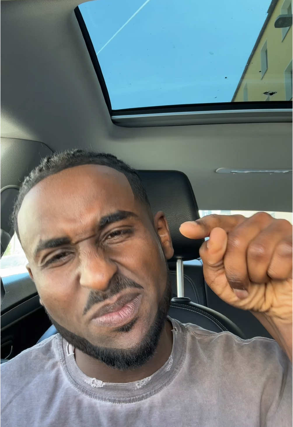 Antwort auf @الحاج اسامه  مش زيك 🤫 #اكسبلور #ليبيا 