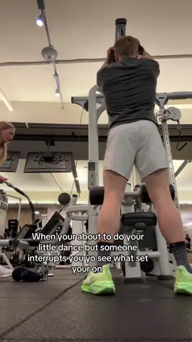 #legs #dance #workout #legworkout #back #equinox #man #men #muscle #muscles #Running #training #weightlifting #lift #lifting #runningtips #motivation #torivega 