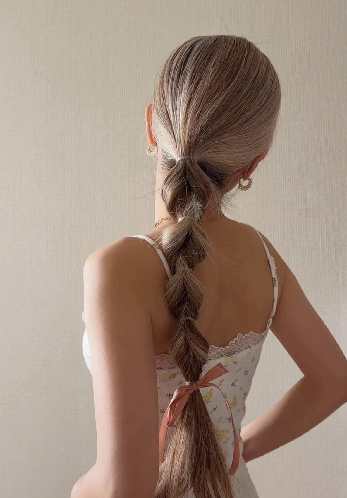 Spring hairstyle 🎀 #easyhairstyles #girlhairstyle #ribbonhairstyle #hairinspo 