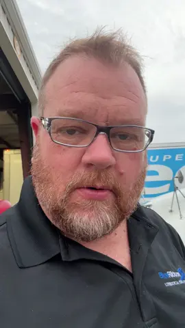 PART ONE of truck rescue and rehab on the road. #trucking #owneroperator #business #maintenance #pretrip 