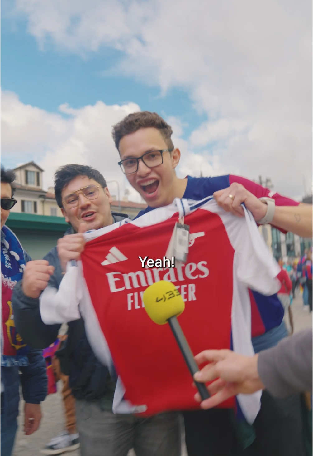 4️⃣ correct answers 🟰 win a shirt, this is 𝗼𝗻𝗲 𝘀𝗵𝗼𝘁, 𝗼𝗻𝗲 𝗺𝗼𝗺𝗲𝗻𝘁 📱👕 @OPPO 